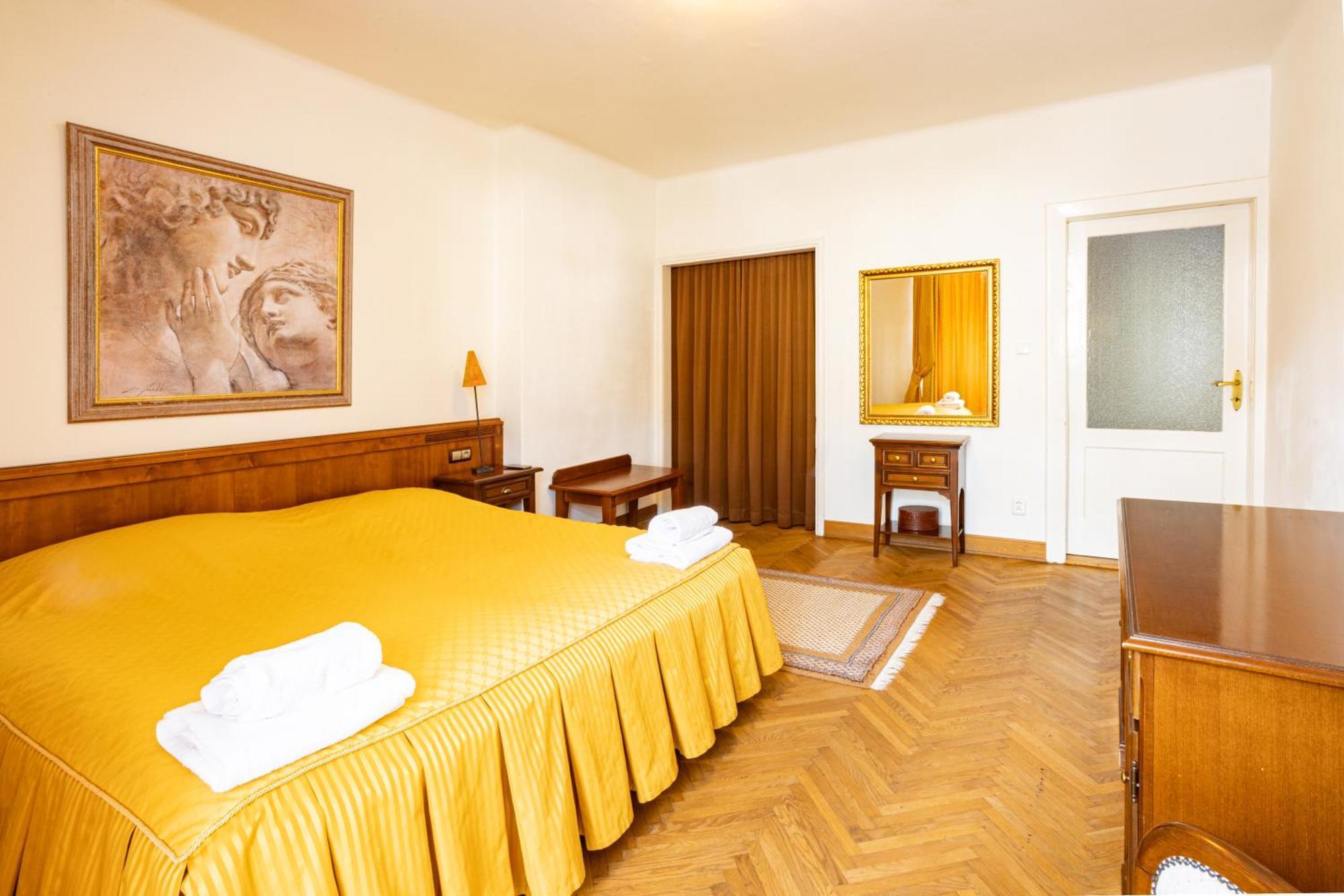 Melissa Apartments Karlovy Vary Bagian luar foto