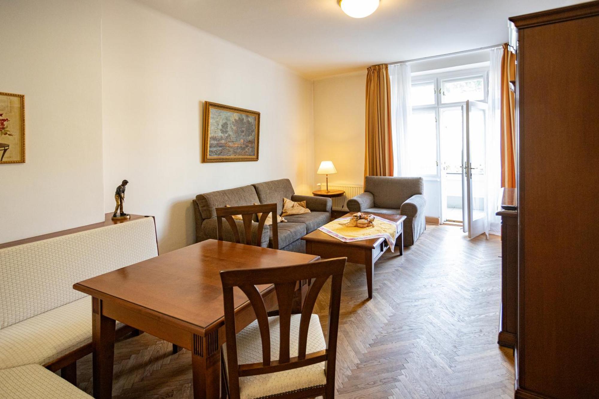 Melissa Apartments Karlovy Vary Bagian luar foto